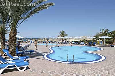 Triton Empire Beach Resort 3